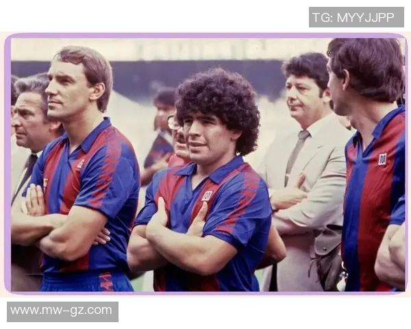 退役足球巨星回顾那些辉煌岁月与绿茵场难忘记忆